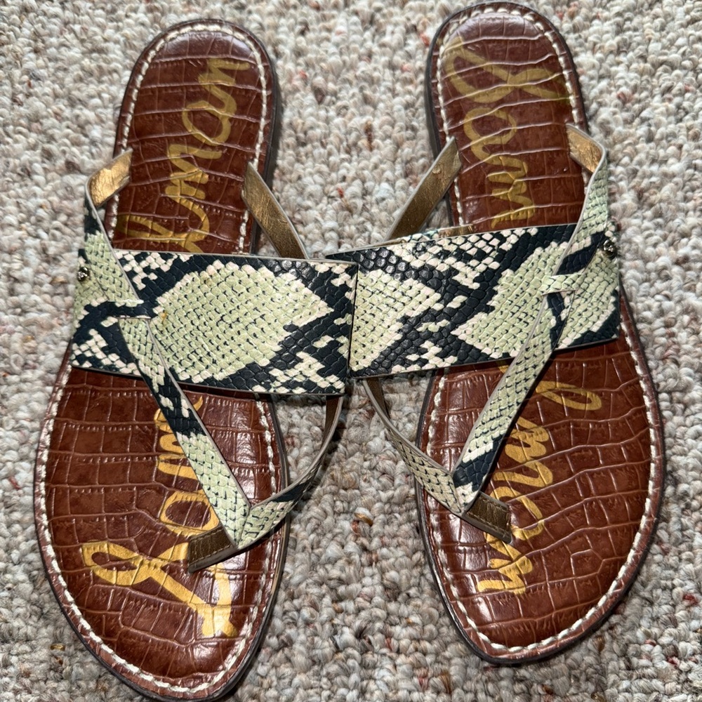 Sam Edelman snake imprint Sandals size 8 1/2